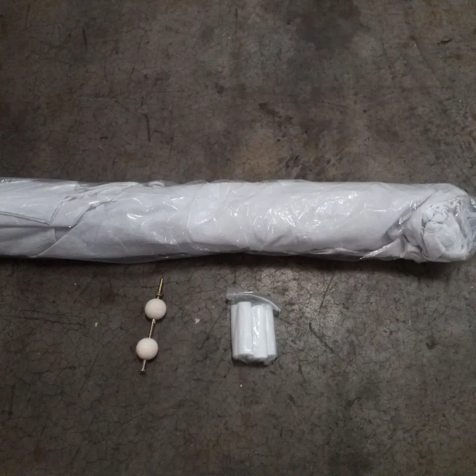 BOXED WHITE TEEPEE