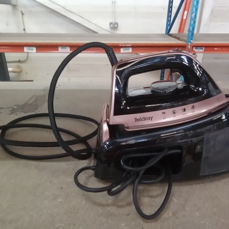 BOXED BELDRAY STEAM SURGE PRO IRON 