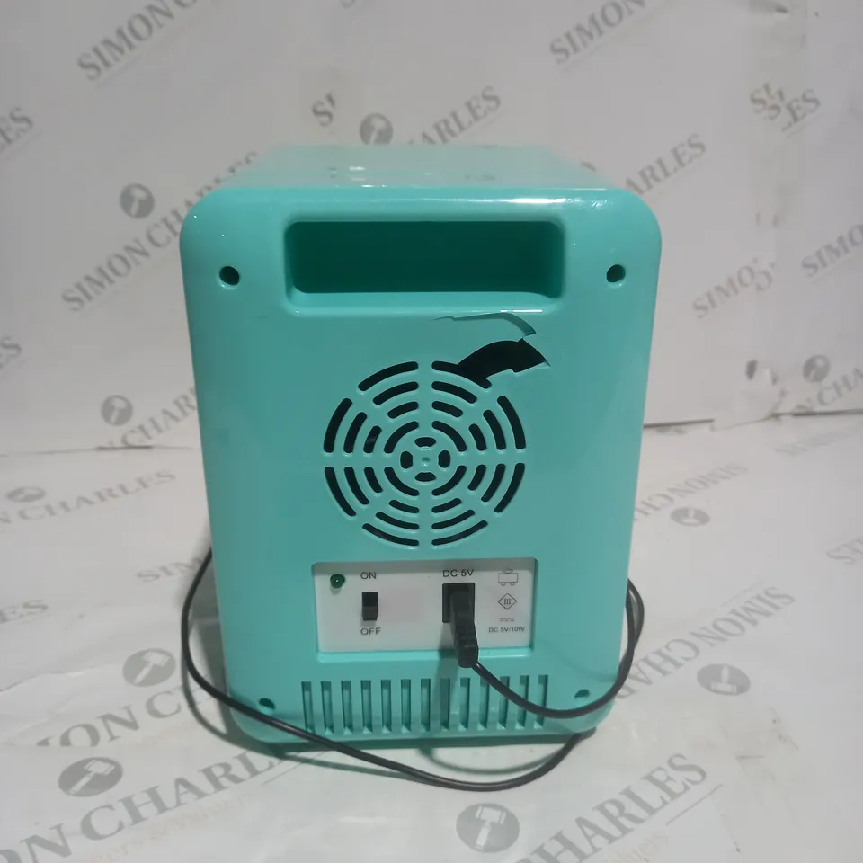 BOXED SO CHILL MINI FRIDGE IN TEAL RRP £44.99