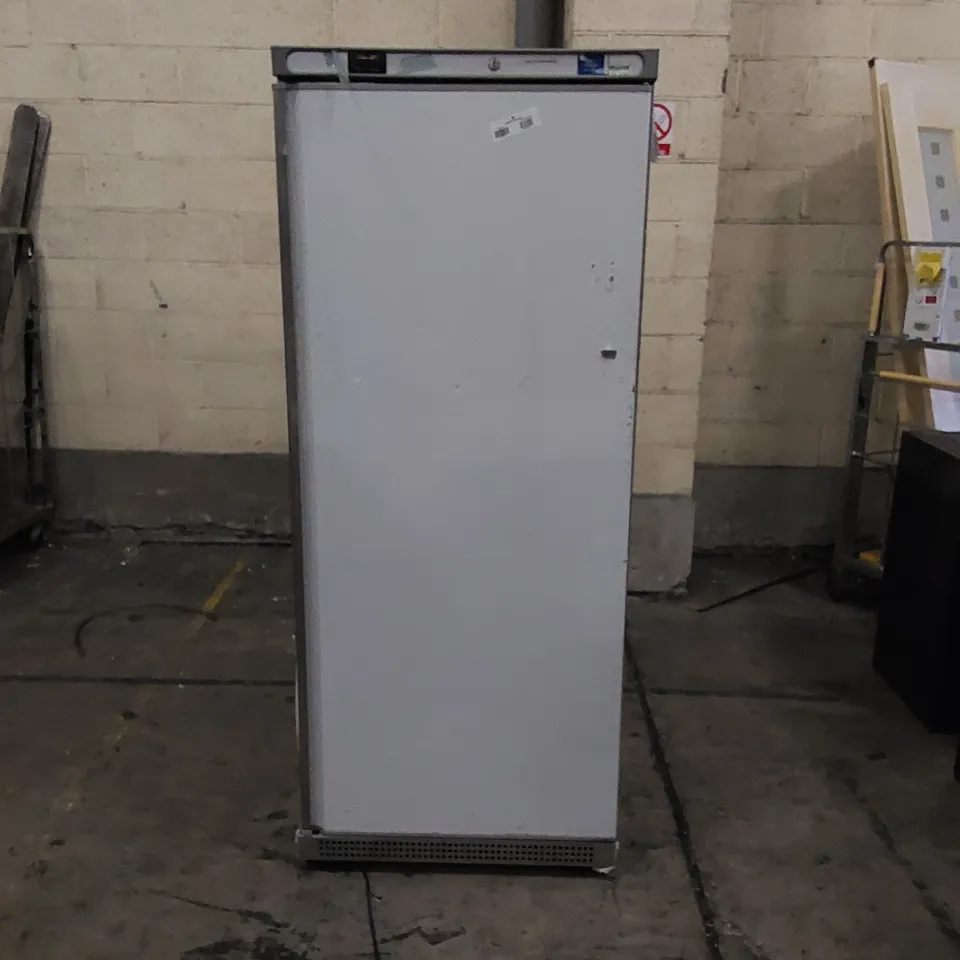 FURNOTEL HF601I UPRIGHT FREEZER