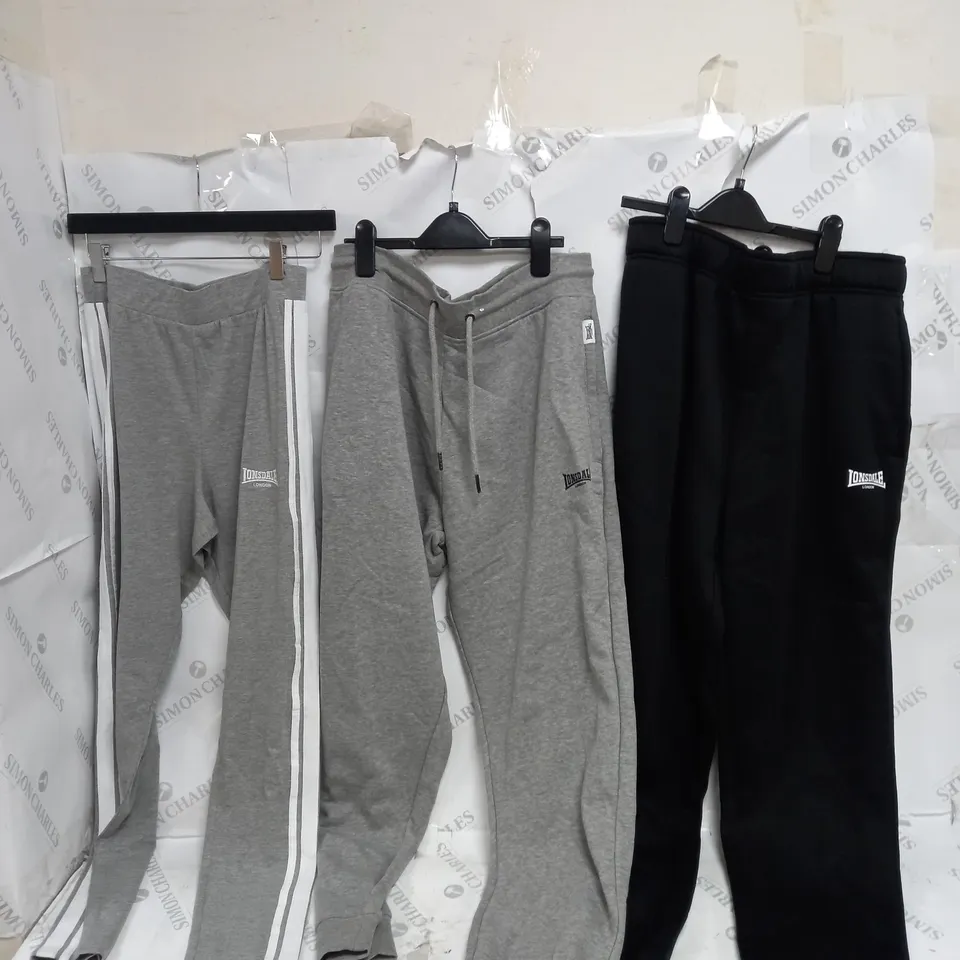 ASSORTED LONGSDALE LONDON PIECES OF CLOTHING OF VARIOUS SIZES, STYLES, AND COLOURS 