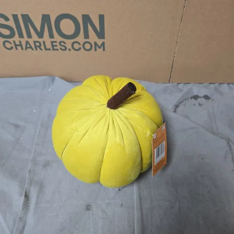 BOX OF APPROXIMATELY 100 HOBBYCRAFT PLUSH PUMPKIN – YELLOW 