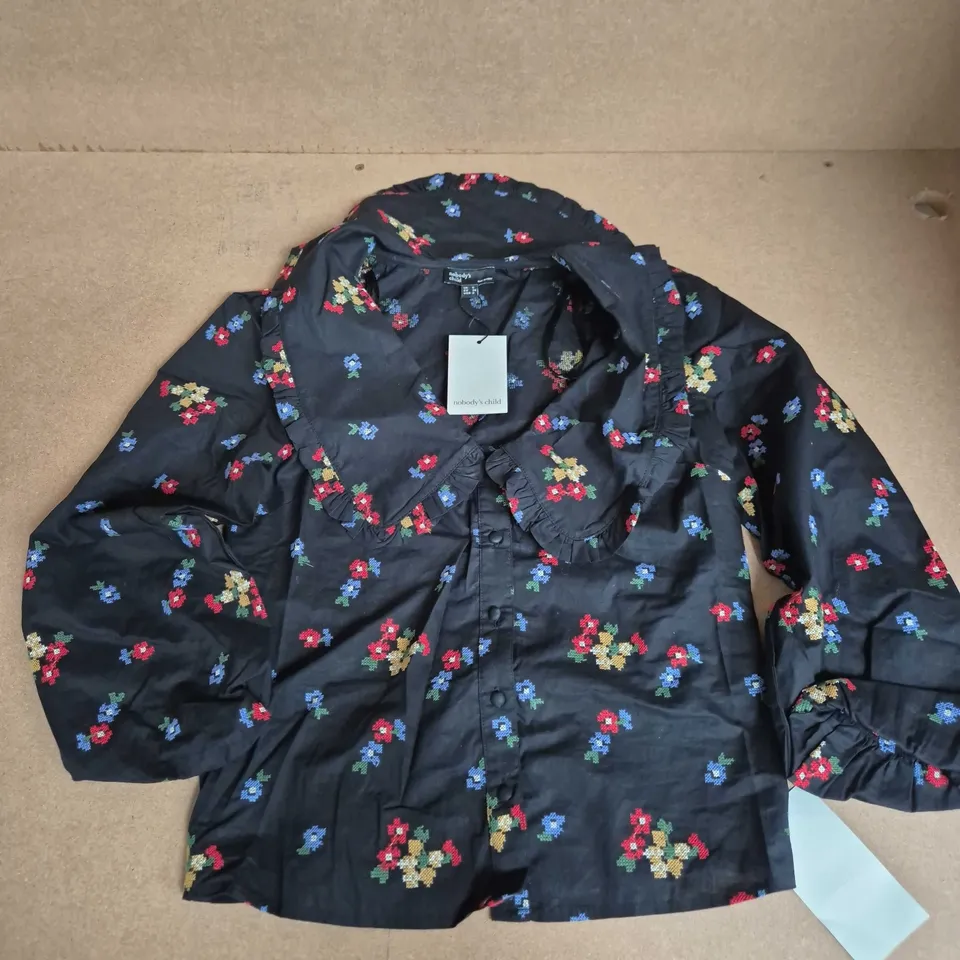 NOBODYS CHILD LS EMMI TOP IN FLORAL SOFTS BLACK - UK 6