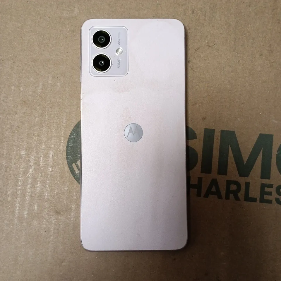 MOTOROLA MOTO G14 IN PINK