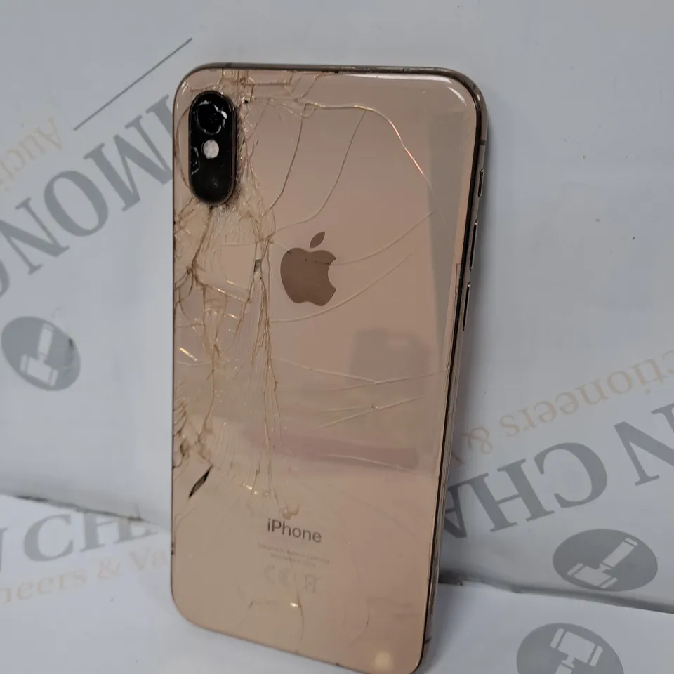 APPLE IPHONE XS IN ROSE GOLD