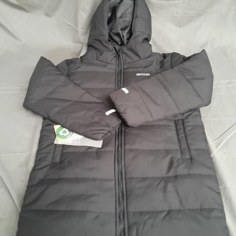 REGATTA GREAT OUTDOORS JUNIOR LAKIVER SHOWER PROOF JACKET IN BLACK SIZE 9-10YRS