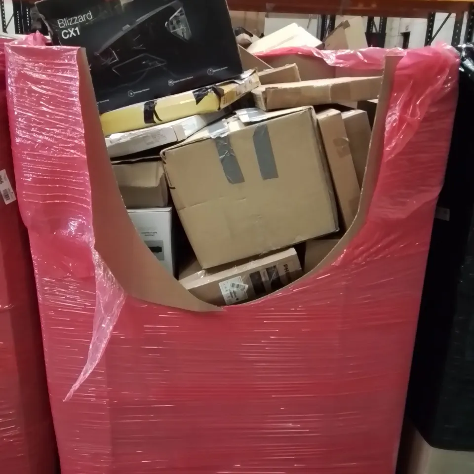 PALLET CONTAINING VARIOUS ASSORTED HOUSEHOLD ITEMS TO INCLUDE: AUDIO TURNTABLES, BABY PLAY BOARD, TOILET SEATS, AND LOTS MORE UNMARKED BOXED ITEMS 