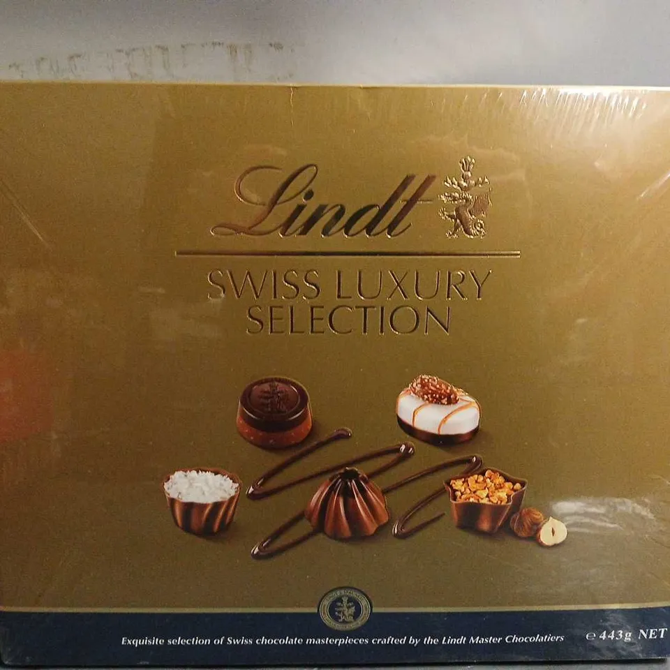 SEALED LINDT SWISS LUXURY SELECTION 