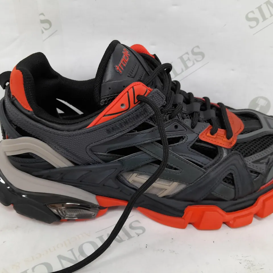 PAIR OF BALENCIAGA TRACK2 TRAINERS IN BLACK/RED - UK 7