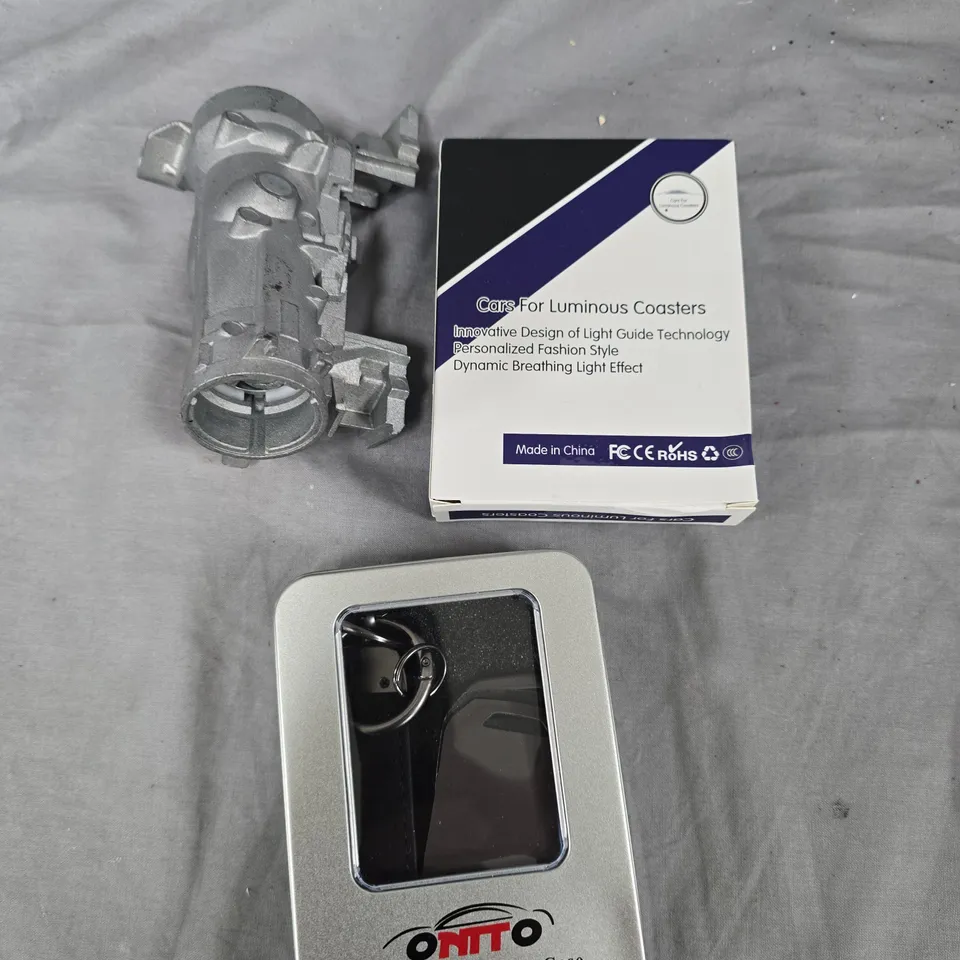 BOX OF ASSORTED ITEMS TO INCLUDE - KEY BARREL - KEY RING - BOLTS AND TOOLS  