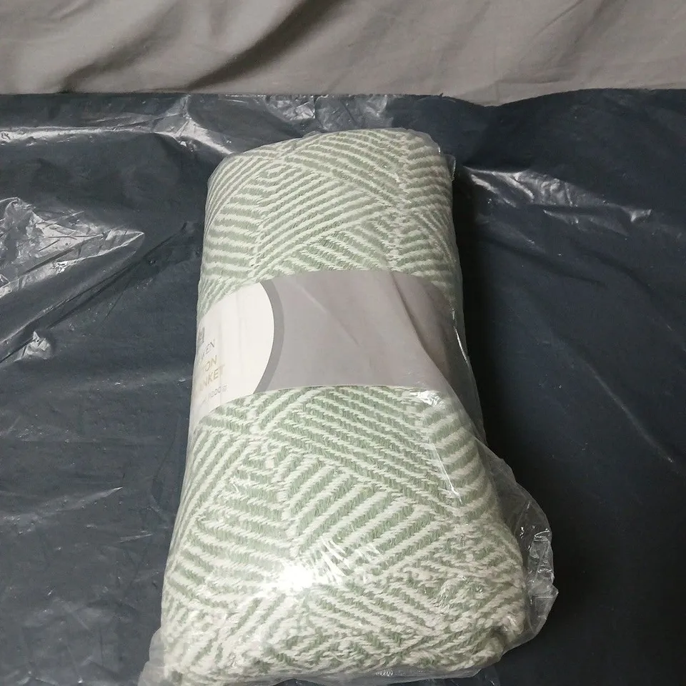 HUSH HAVEN 100% COTTON THROW BLANKET 150 X 200 