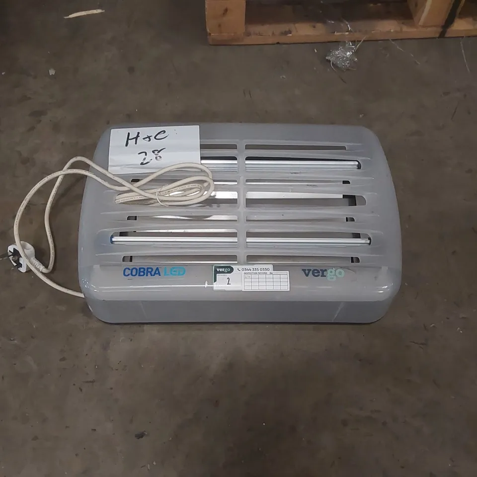 COBRA LED COMMERCIAL ELECTRIC FLY KILLER