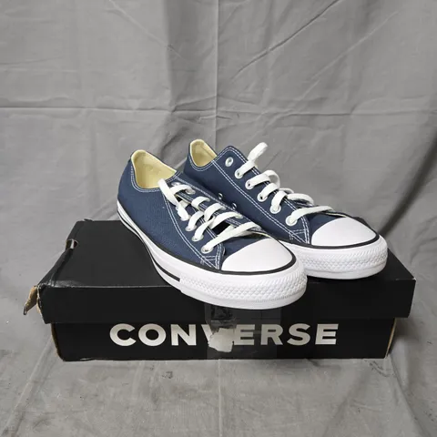 CONVERSE CHUCK TAYLOR ALL STAR LOW TOP TRAINERS – NAVY - SIZE 7