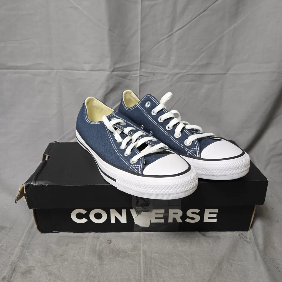 CONVERSE CHUCK TAYLOR ALL STAR LOW TOP TRAINERS – NAVY - SIZE 7