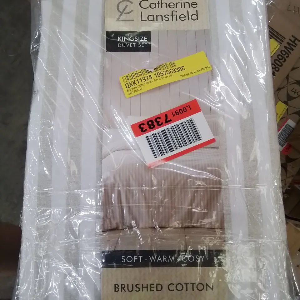 BAGGED QUALITY CATHERINE LANDSFIELD REVERSIBLE KINGSIZE DUVET SET