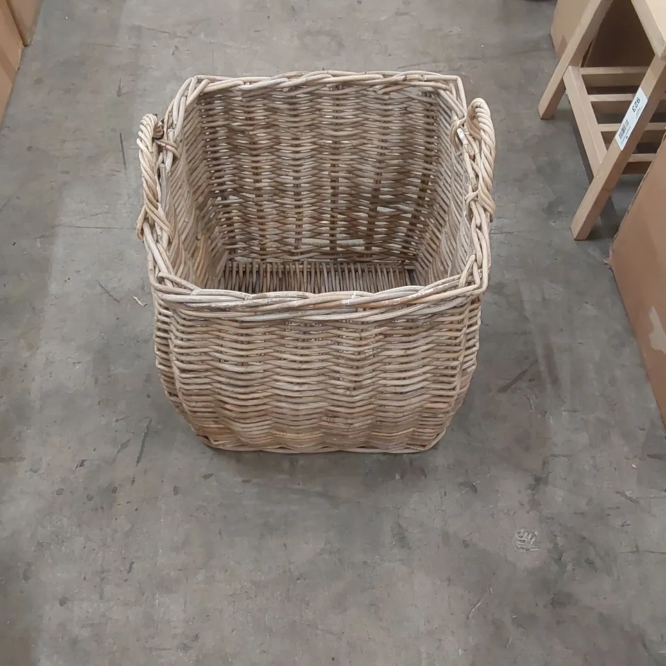 DESIGNER TAPER LOG BASKET