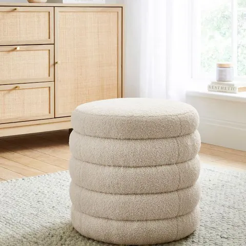 MOLLY STORAGE OTTOMAN NK884 435 X 435 X 445MM BOXED