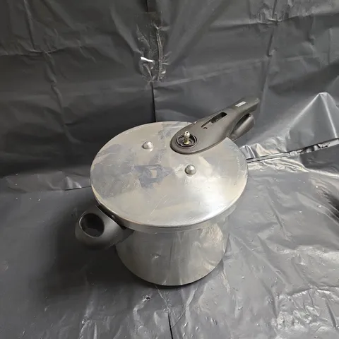 TOWER 7 LITRE ALUMINIUM PRESSURE COOKER