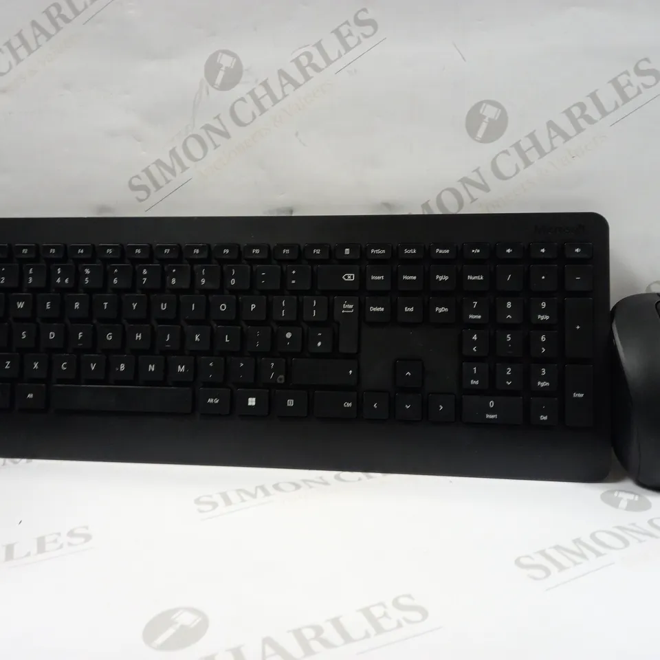 MICROSOFT WIRELESS 900 KEYBOARD 