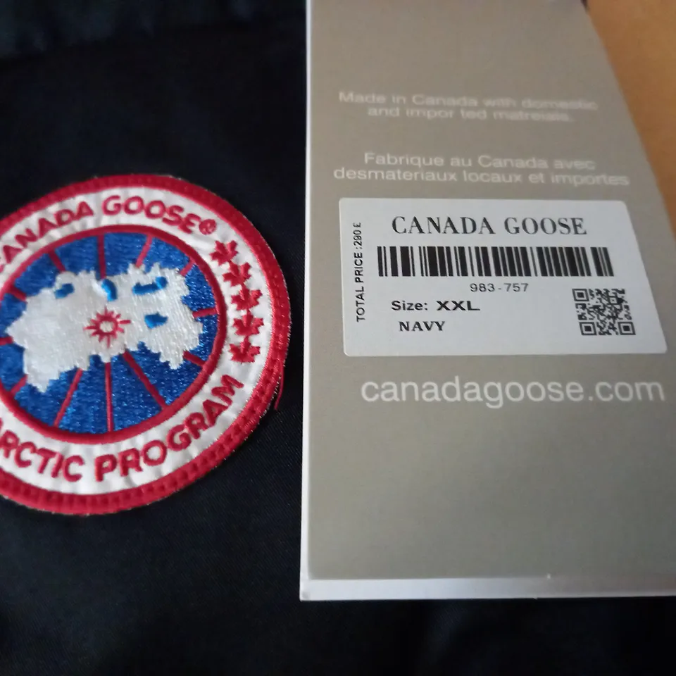 CANADA GOOSE INSULATED BODY WARMER IN BLACK - XXL