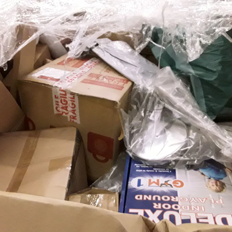 PALLET OF ASSORTED PRODUCTS INCLUDING OIL FILLED RADIATOR, WALLPAPER, 3-IN-1 FAMILY SCALE, ELECTRIC BLANKET, TRAVEL LUGGAGE, AIR MATTRESS