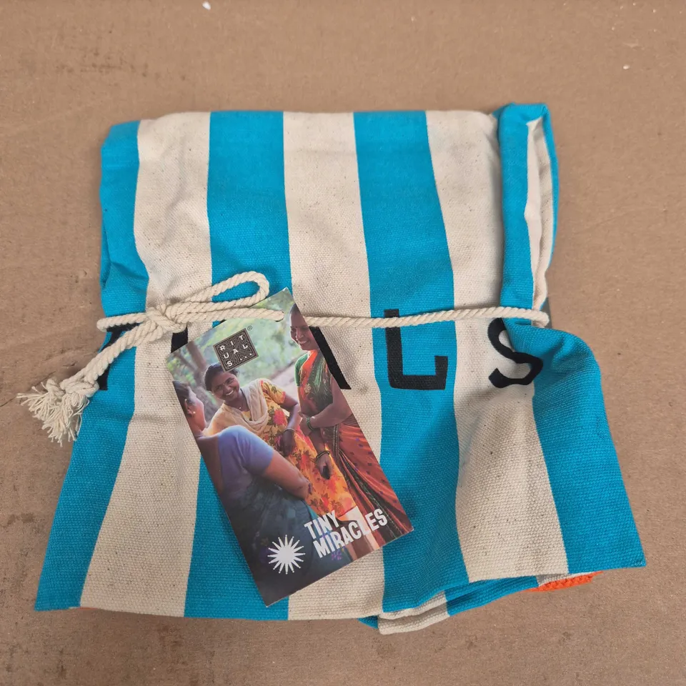 RITUALS BEACH BAG – BLUE & WHITE STRIPED 