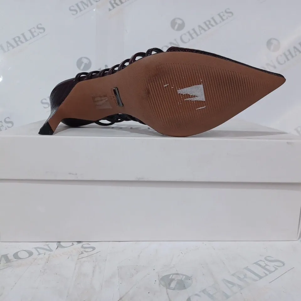 BOXED PAIR OF REISS DAPHNE SLINGBACK HEELS IN POMEGRANATE SIZE 5