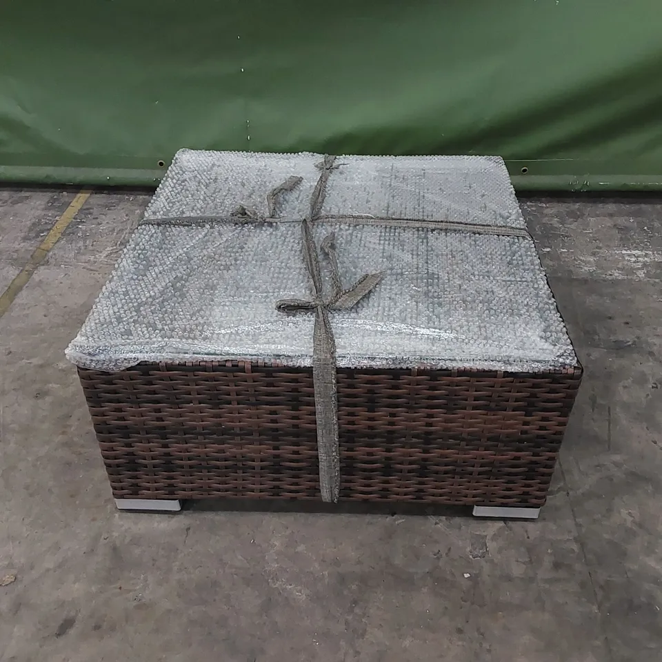 DESIGNER OTTOMAN/COFFEE TABLE IN RATTAN CHOCOLATE MIX AND COFFEE CREAM COLOUR WITH GLASS TOP