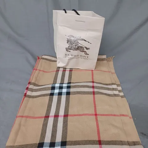 BURBERRY LONDON CASHMERE SCARF