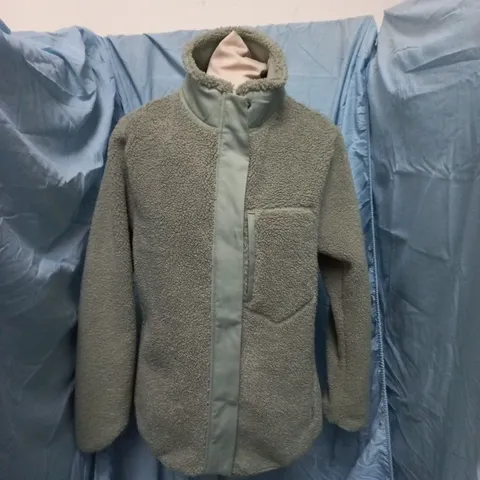 FAIRFAX & FAVOR THE AGNES FLEECE JACKET – PISTACHIO, MEDIUM