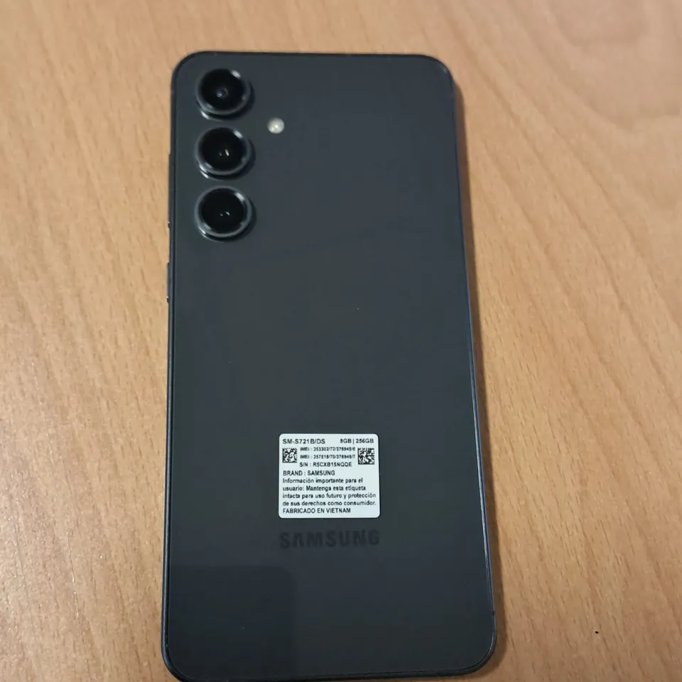 BOXED SAMSUNG GALAXY S24 FE 256GB IN GRAPHITE - SM-S721B