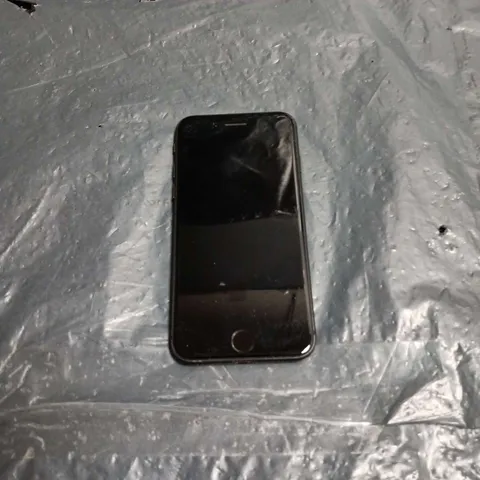 APPLE IPHONE (BLACK) SMARTPHONE – 4.7-INCH DISPLAY 