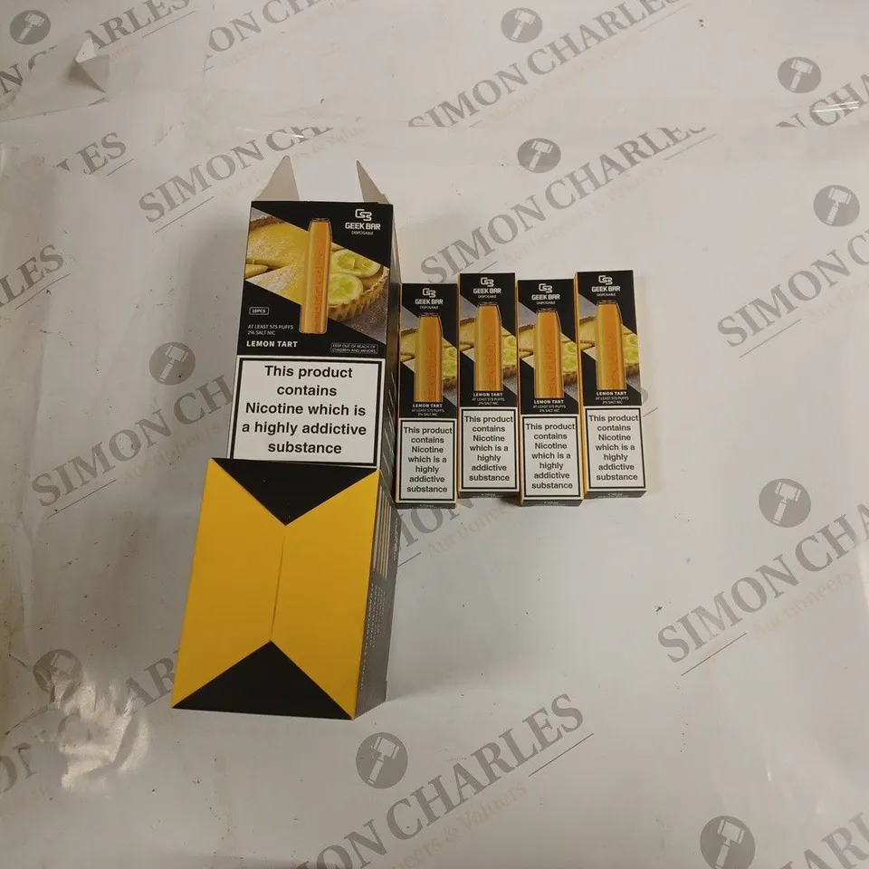 BOX OF APPROXIMATELY 400 E-CIGARETTES