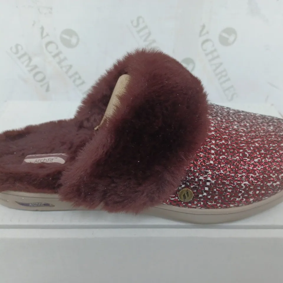 SKECHERS BURGUNDY ARCH SLIP ON SHOES - SIZE 5