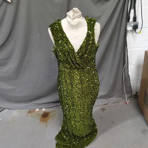 EMERALD GREEN SEQUIN EVENING DRESS, FLOOR-LENGTH – UK SIZE 16 