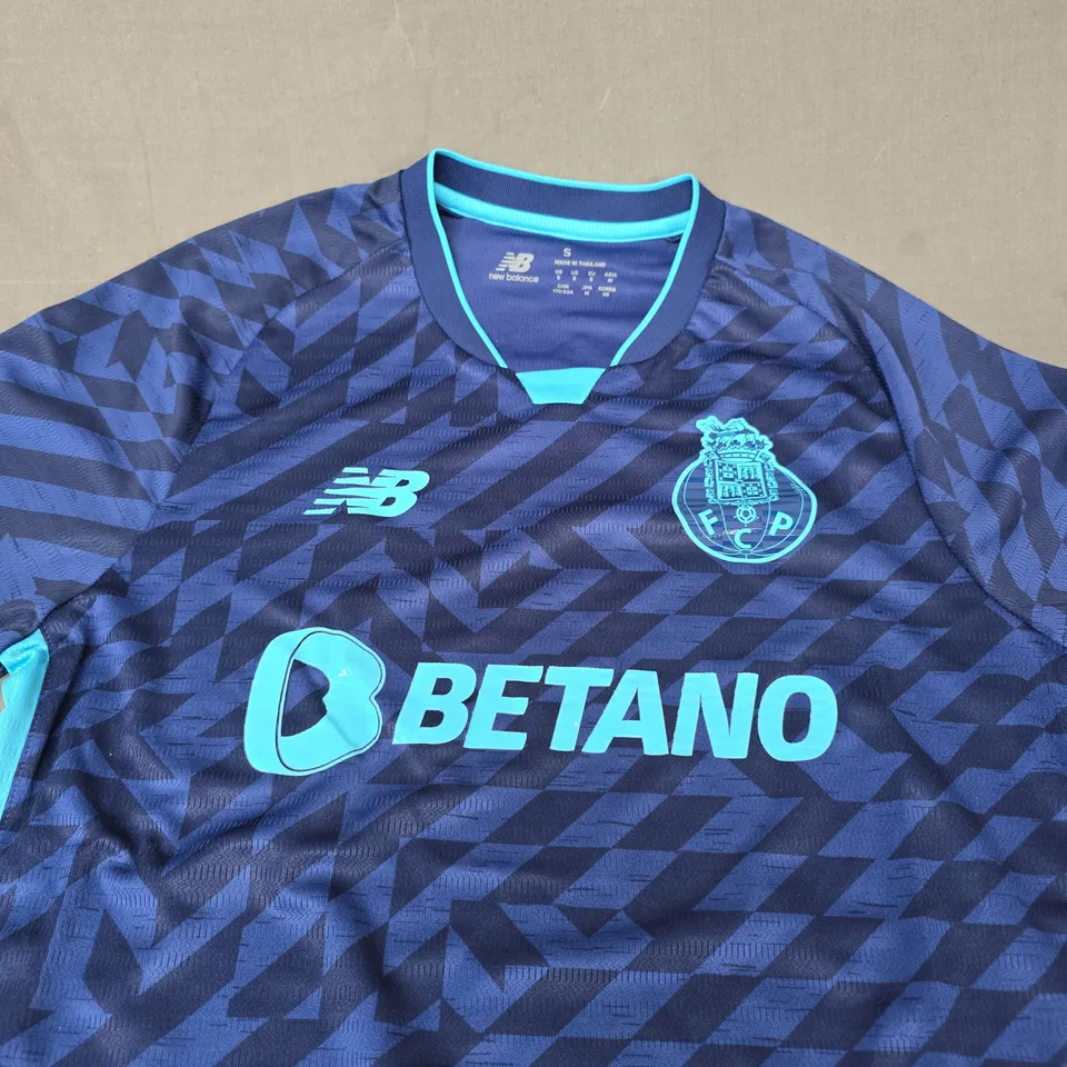 FC PORTO FOOTBALL JERSEY – SIZE SMALL