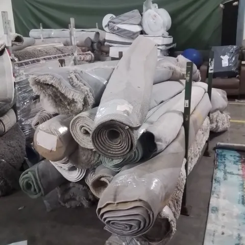 STILLAGE OF APPROXIMATELY 20 QUALITY DESIGNER RUGS