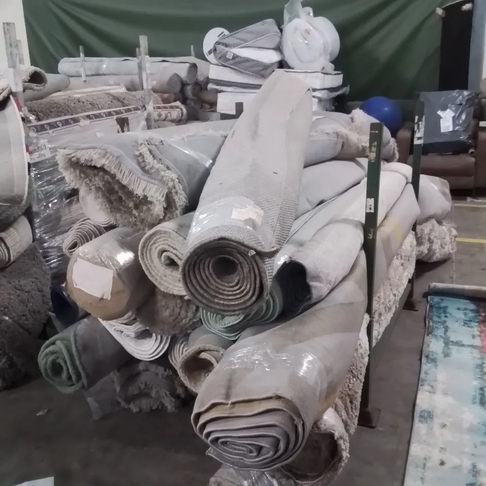 STILLAGE OF APPROXIMATELY 20 QUALITY DESIGNER RUGS