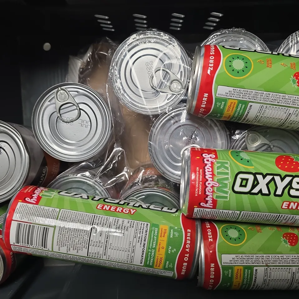 APPROXIMATELY 12 ASSORTED FOOD & DRINK ITEMS TO INCLUDE - APTAMIL 2 , OXYSHRED ENERGY , EPICUTE PETIS POIS AND BABY CARROTS