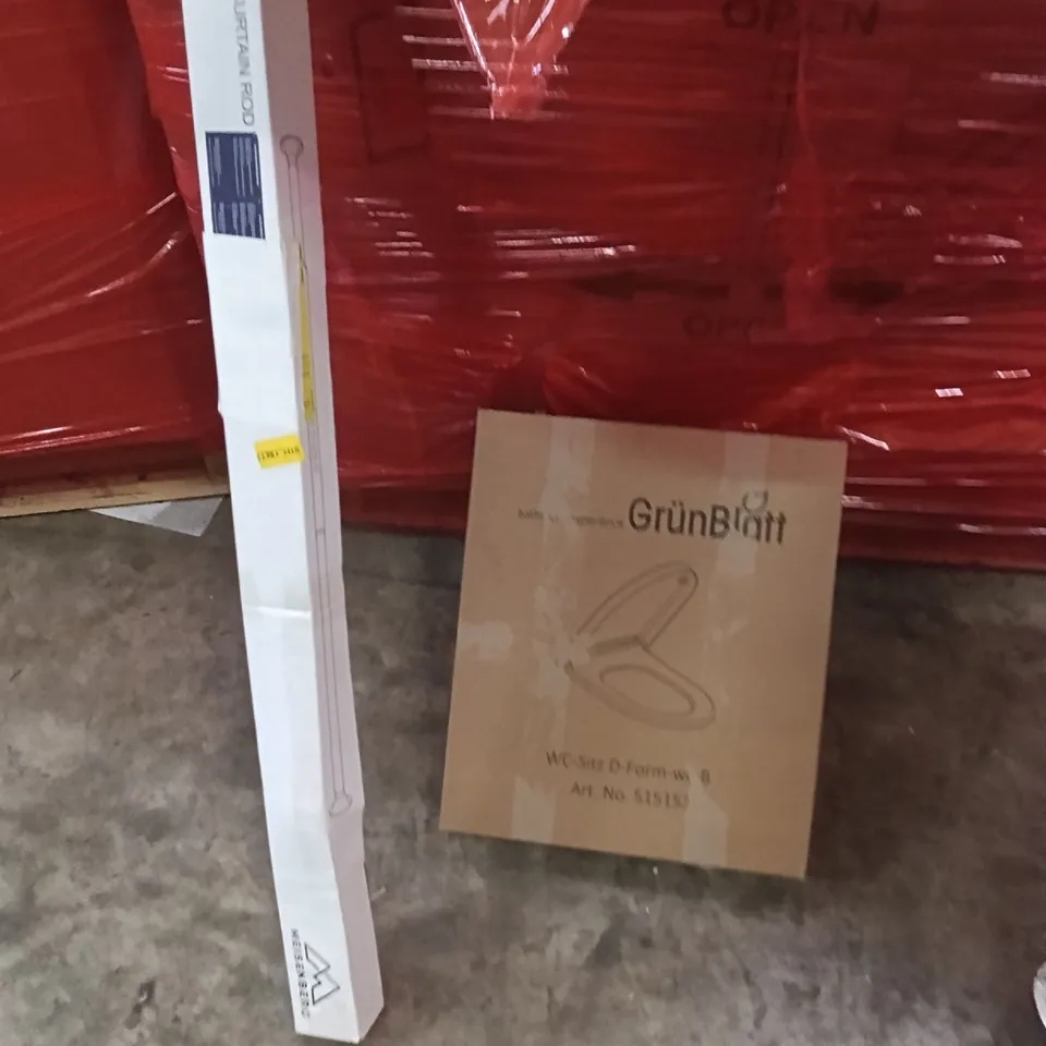 PALLET OF ASSORTED ITEMS INCLUDING - CURTAIN ROD, TOILET SEAT 