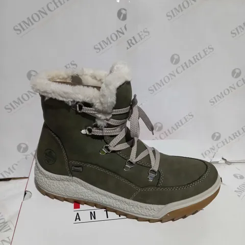 BOXED PAIR OF RIEKER WARM HIKING BOOTS, KHAKI - SIZE 7.5