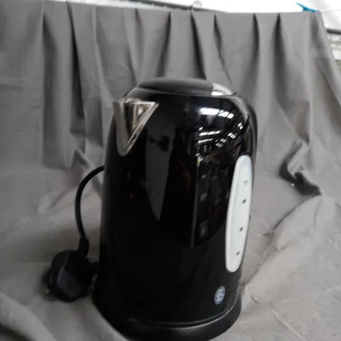 BOXED RUSSELL HOBBS STAINLESS STEEL BLACK KETTLE