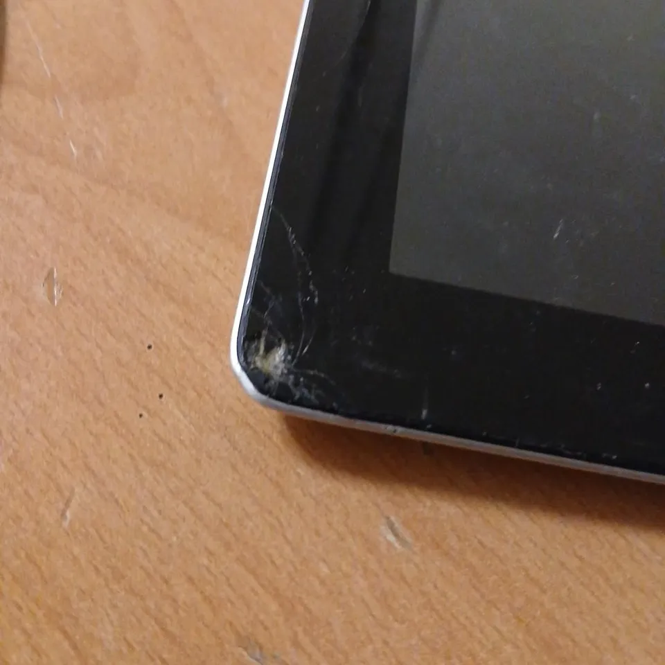 APPLE IPAD 2 16GB – SILVER (A1395)