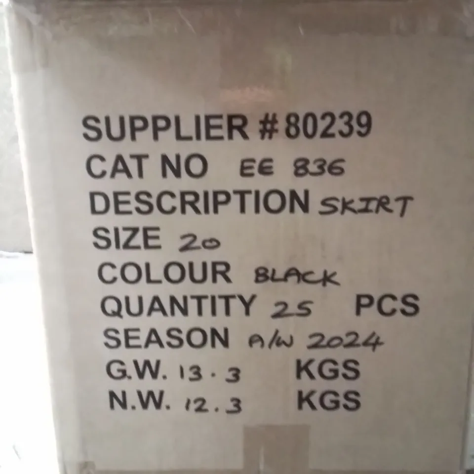 BOXED BRAND NEW APPROXIMATELY 25 JD WILLIAMS BLACK SKIRT SIZE 20