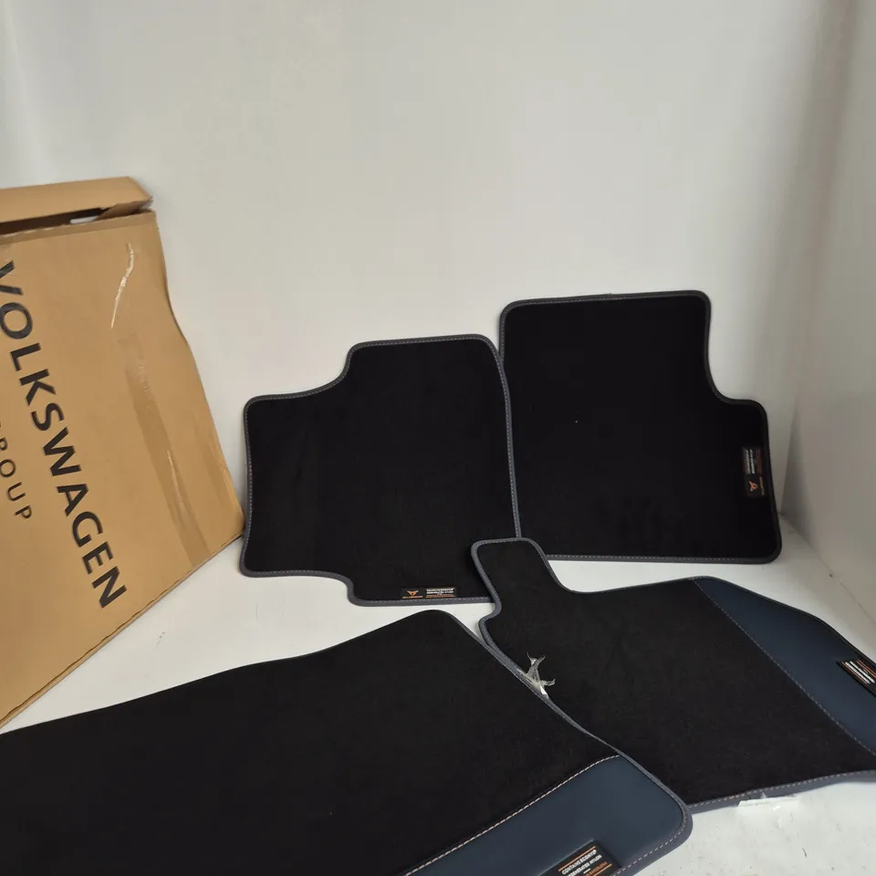 CUPRA FORMENTOR FLOOR MATS SET – BLACK WITH BRONZE STITCHING (VW GROUP)