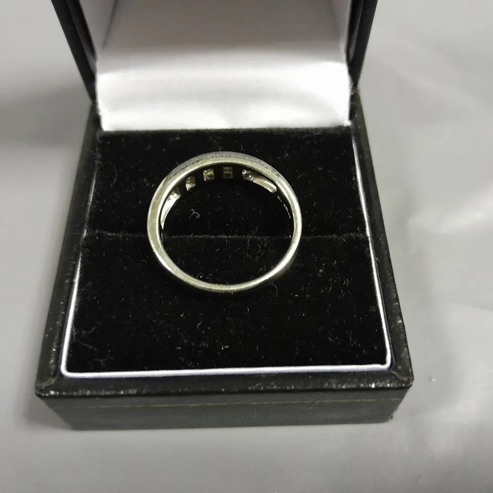 18CT WHITE GOLD FIVE STONE HALF ETERNITY RING GYPSY SET WITH NATURAL DIAMONDS