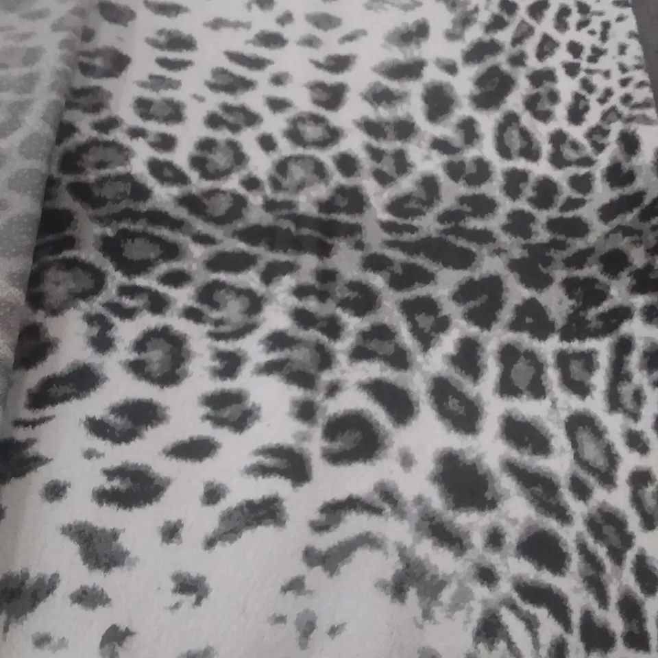 BURDICK LEOPARD SKIN CREAM/BLACK RUG