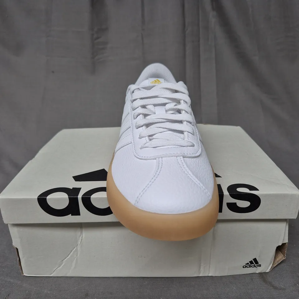 BOXED ADIDAS VL COURT TRAINERS IN WHITE - UK 5 1/2