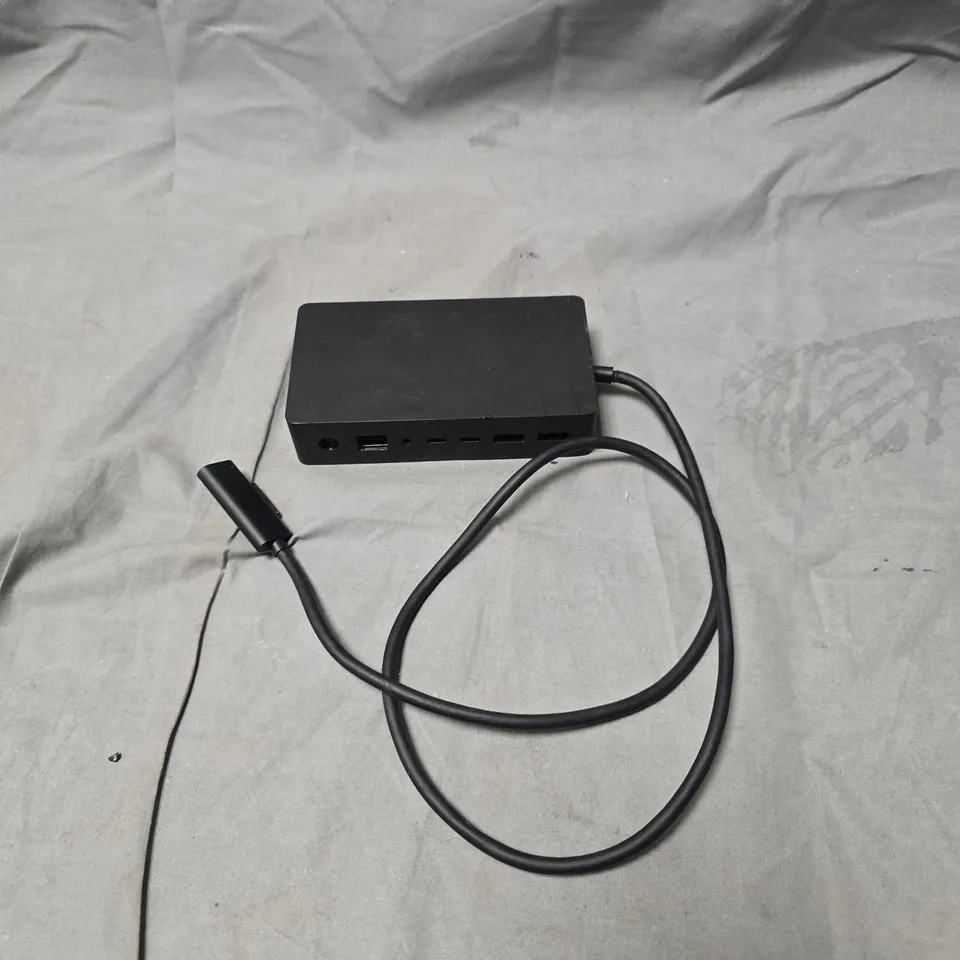 MICROSOFT SURFACE DOCK MODEL 1917 – BLACK