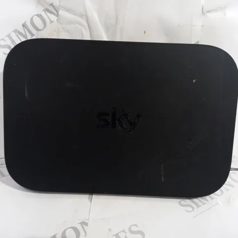 SKY EM150 Q MINI BOX